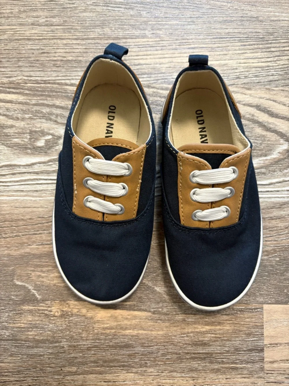 Old Navy Blue and Tan Slip On Tan Sneakers 9